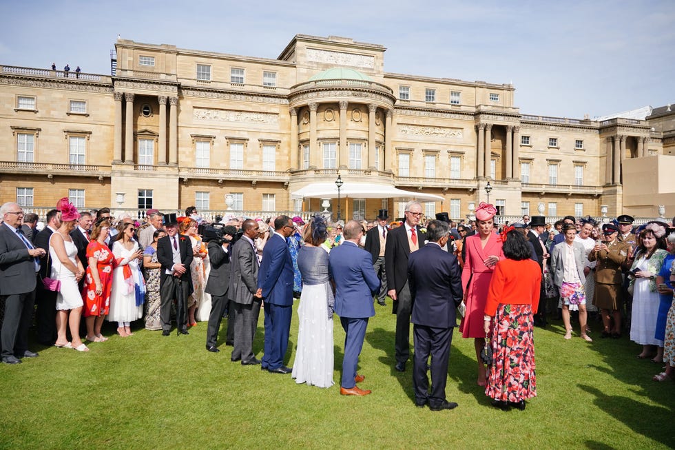The Earl Of Wessex Hosts The Queen's Garden Party At Buckingham Palace london, england may 18: catherine, duchess of cambridge meets with guests at the queens garden party at buckingham palace on may 18, 2022 in london, england. (photo by dominic lipinski wpa pool/getty images)