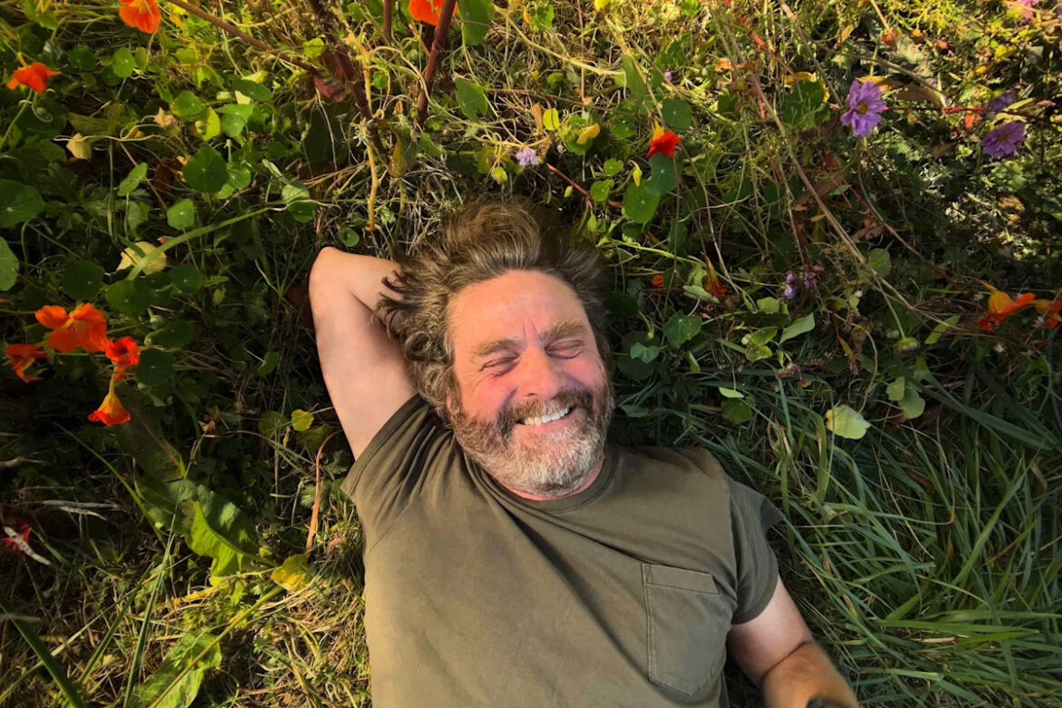 Zach Galifianakis Is Hosting a New Gardening Show—and He’s Learning Right Alongside You Yahoo entertainment home