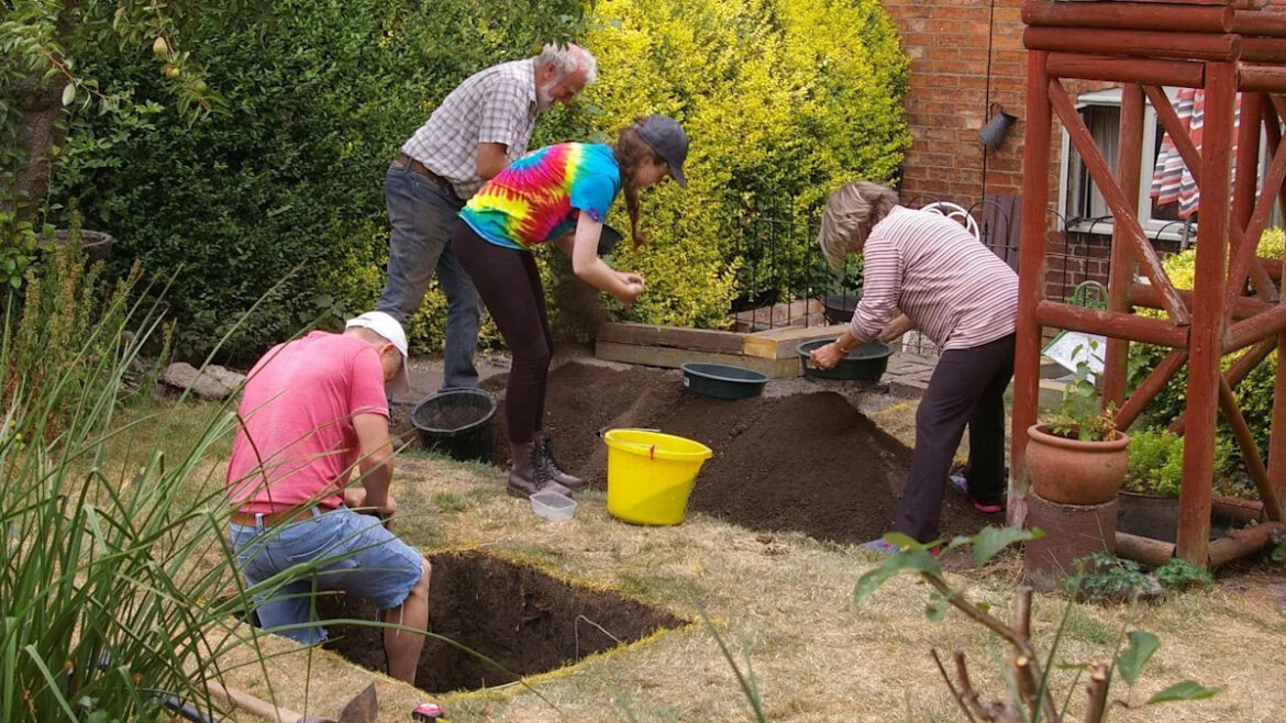 Garden digs to find ‘hidden history under our feet’ Garden digs to find 'hidden history under our feet'