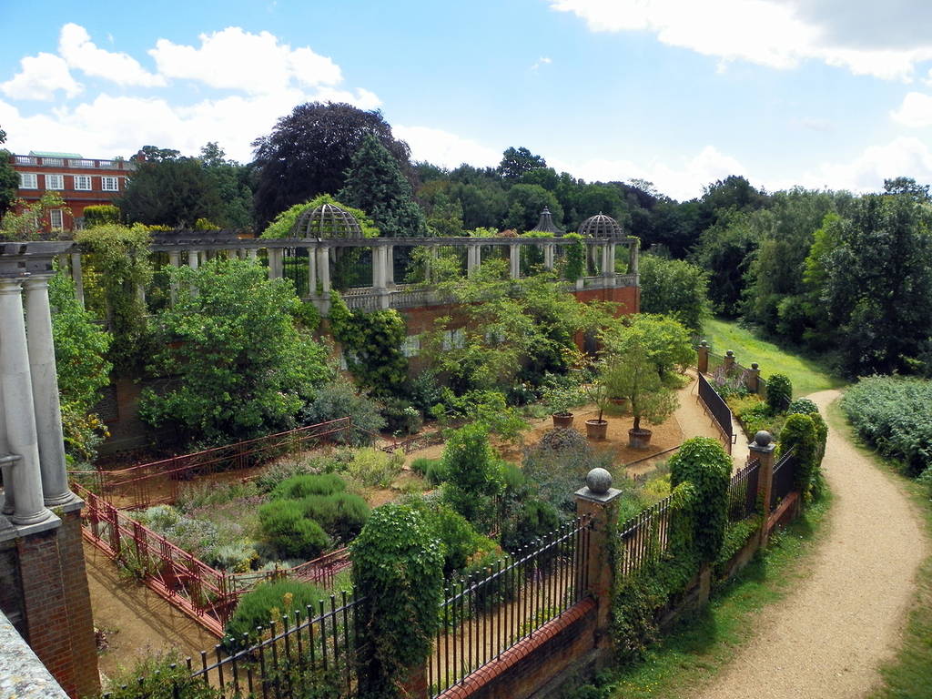 hampstead pergola as seen on a sunny blue sky day