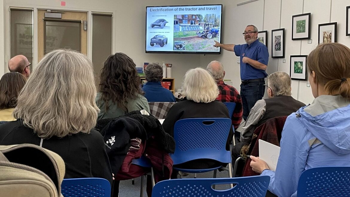 David Abazs shares creative gardening strategies David Abazs shares creative gardening strategies