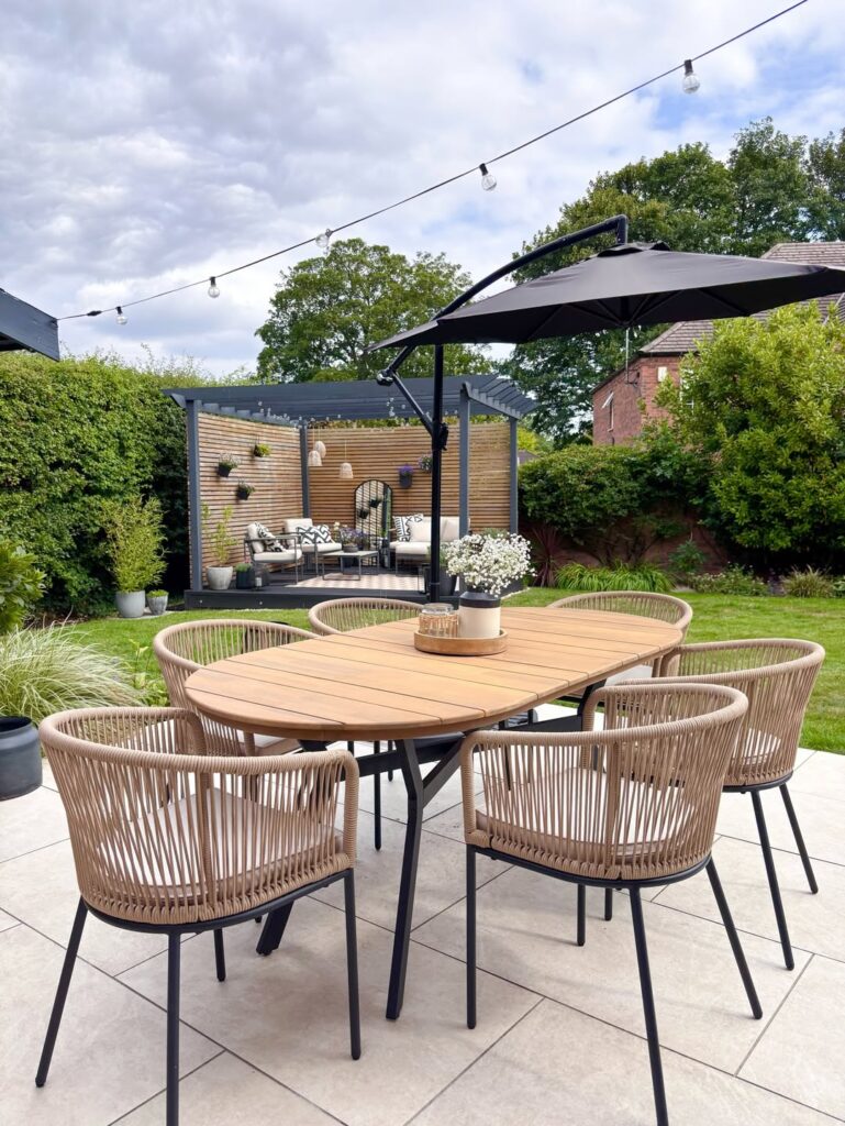 Open-Air Dining Pergola