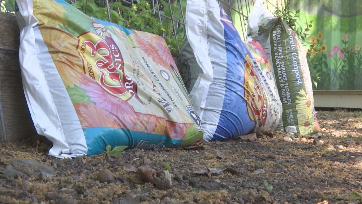 Local organizations encourage gardening after fertilizer industry impacts Local organizations encourage gardening after fertilizer industry impacts