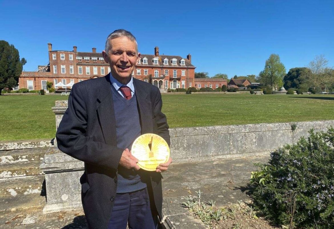 Walhampton School in Lymington receives National Garden Scheme award to mark 60th anniversary