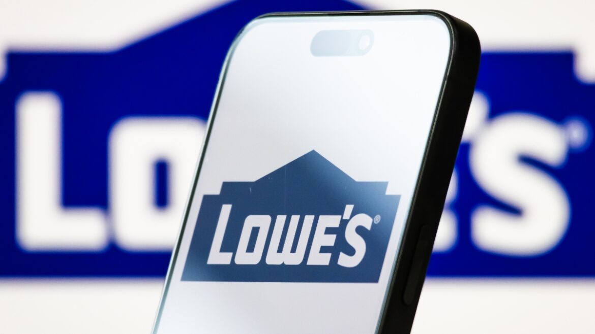 How to Get Early Access to the $25 Lowe’s Garden Tool Bag How to Get Early Access to the $25 Lowe’s Garden Tool Bag