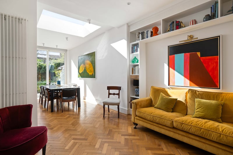 Living/dining area
