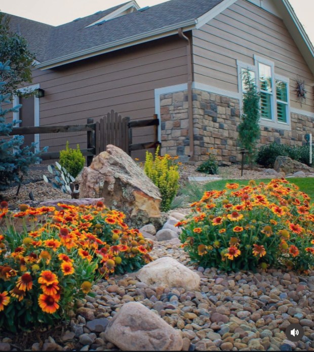 ColoradoScaped yards can include both pocket lawns and areas of low-water and climate-adapted plants. (Provided by Abby Rupsa)