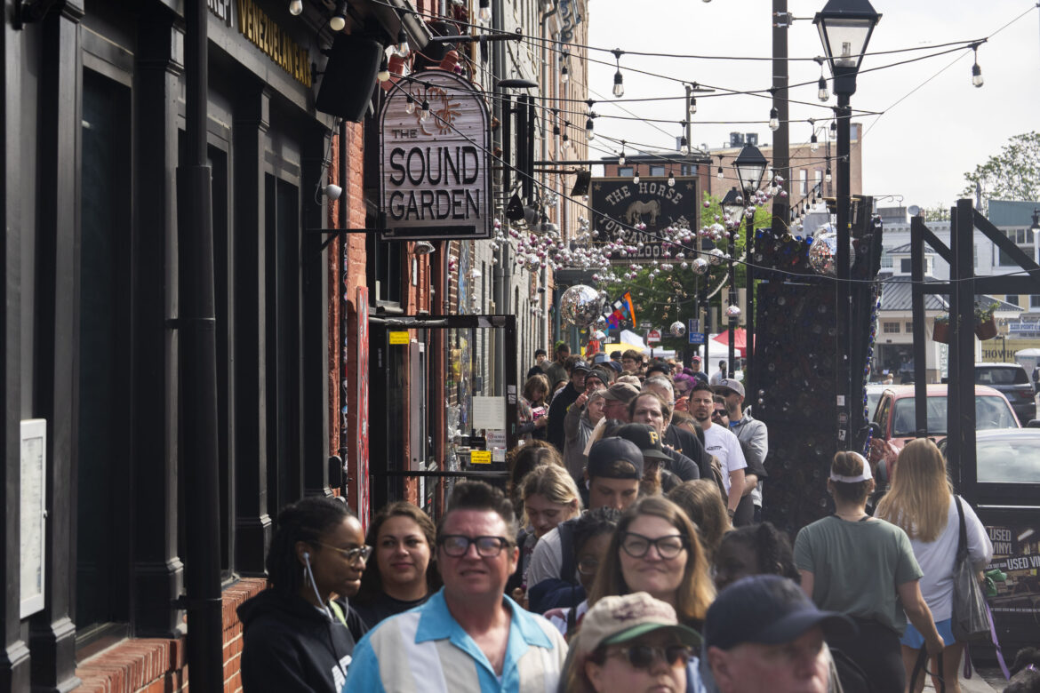 At the Sound Garden, long lines for Record Store Day At the Sound Garden, long lines for Record Store Day