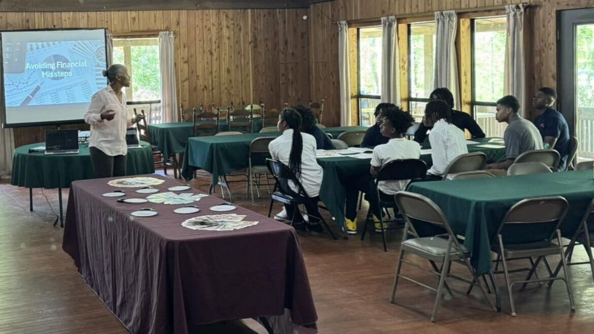 Extension classes teach gardening, financial management