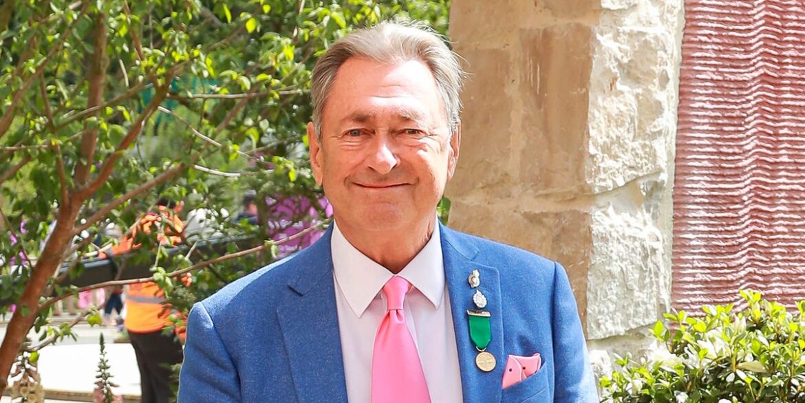 Why Alan Titchmarsh Downsized to a Modern Surrey Home: ‘It’s Liberating’ Why Alan Titchmarsh Downsized to a Modern Surrey Home: ‘It’s Liberating’