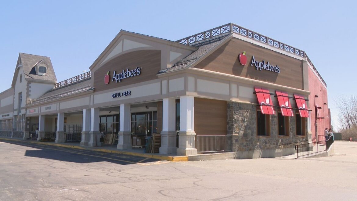 New Cranston Applebee’s to replace one lost in Garden City fire station icon