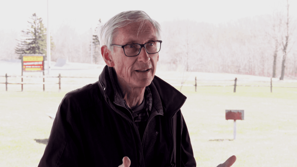 Gov. Evers visits community solar garden in Superior to talk renewable energy