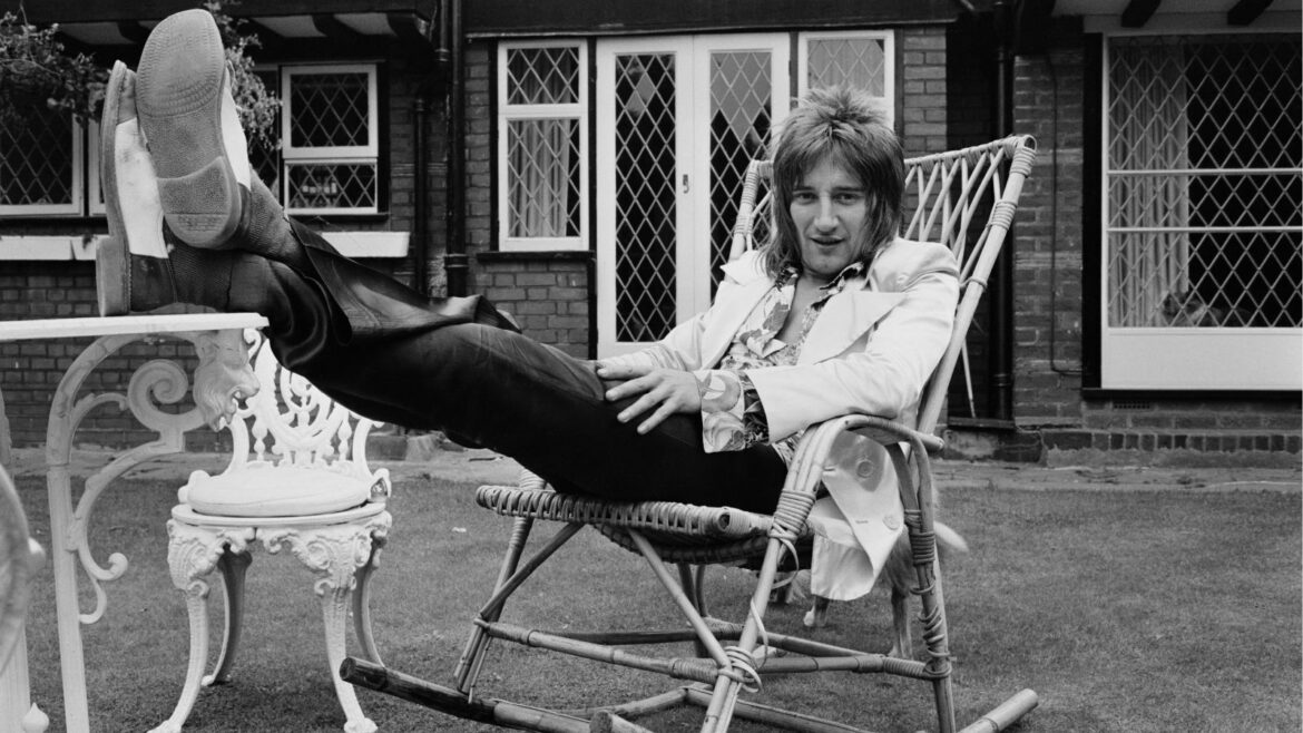 Rod Stewart’s ’70s Garden Uplifts Vintage Outdoor Furniture rod stewart in his garden in the '70s