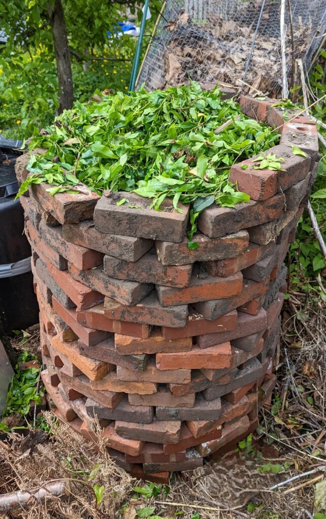 I built a brick composting tower & it’s the best compost I’ve ever made I built a brick composting tower & it's the best compost I've ever made