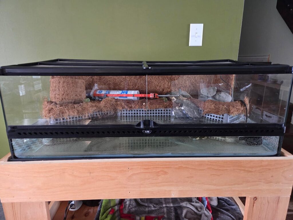 Does anyone know if Exo Terra terrariums are tempered glass?