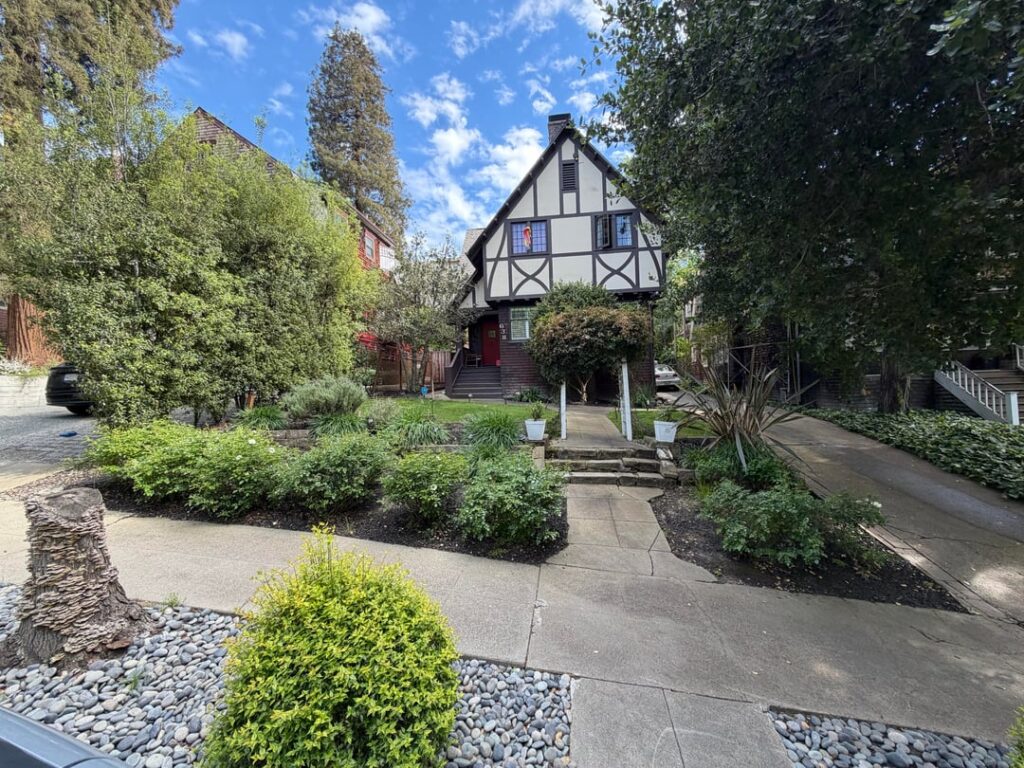 Thinking of adding a wall along sidewalk. What advice/potential pitfalls can you share? Thinking of adding a wall along sidewalk. What advice/potential pitfalls can you share?