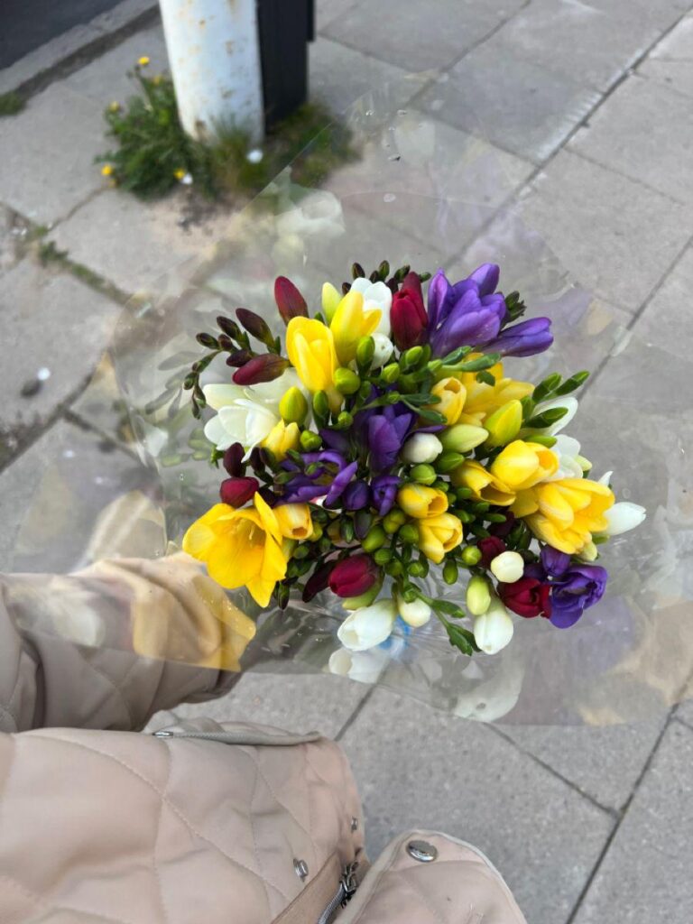 Bought myself a freesia bouquet, because I did a good job today.