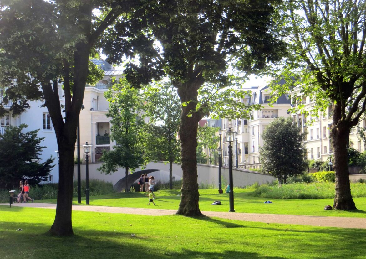 French ‘Garden City’ changes dismal to beautiful French ‘Garden City’ changes dismal to beautiful