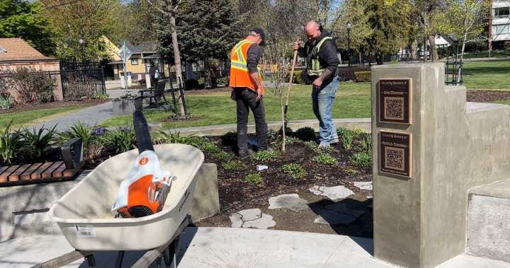 Community rallies to restore vandalized memorial garden in Kelowna Community rallies to restore vandalized memorial garden in Kelowna