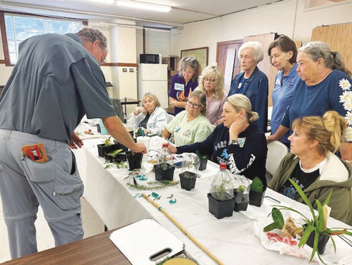 Master Gardener Trainees Shift to Interns, Begin Volunteer Work