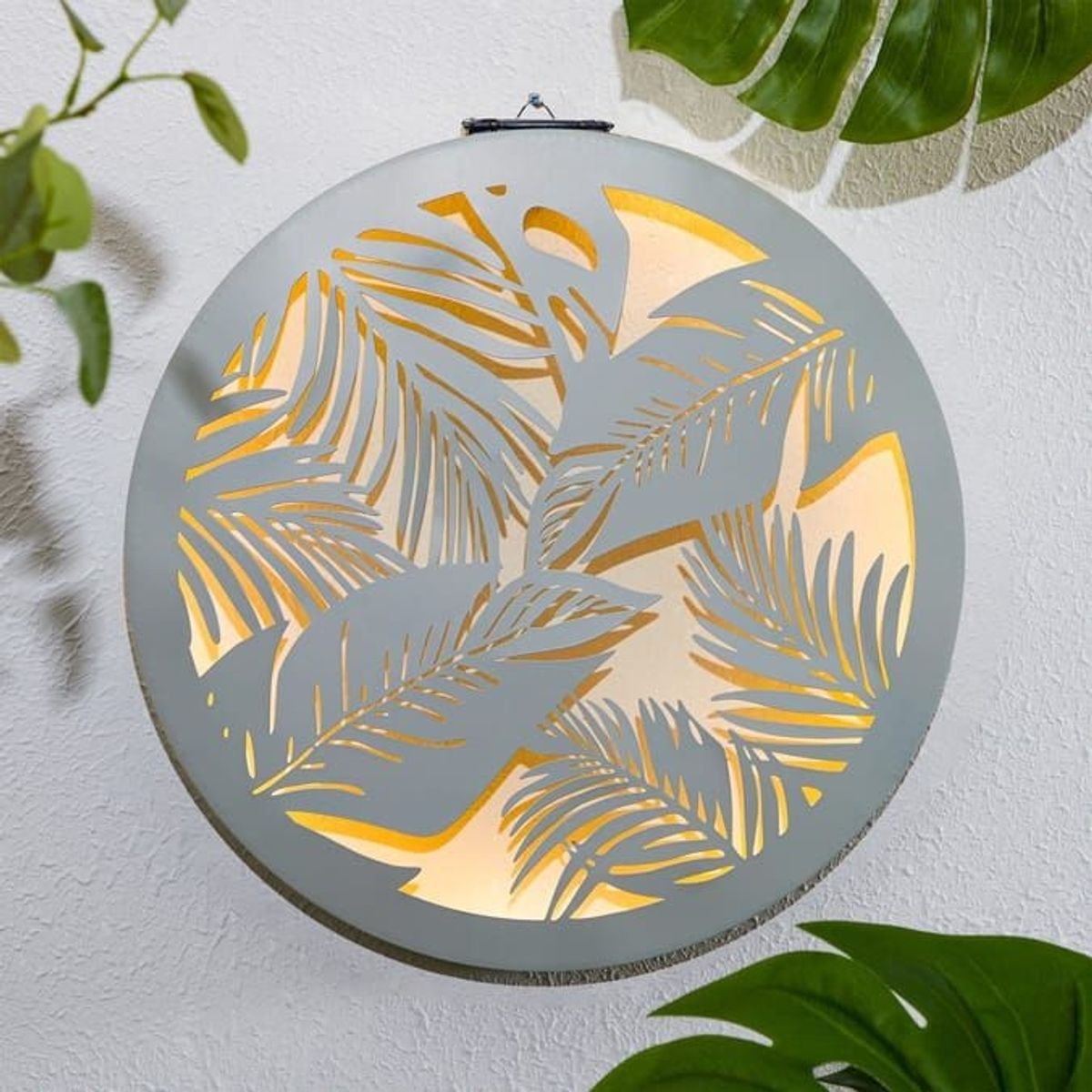 Firefly Metal Wall Art Solar Light in white 