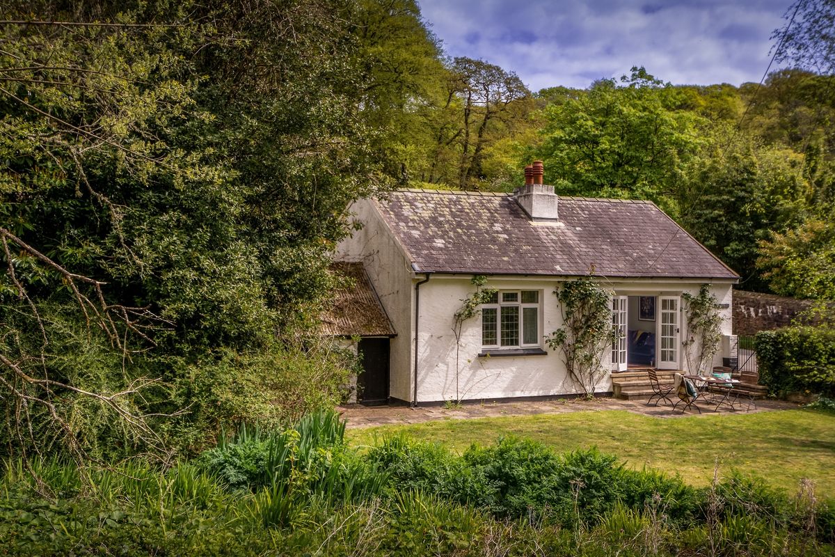 Colby Rose Cottage