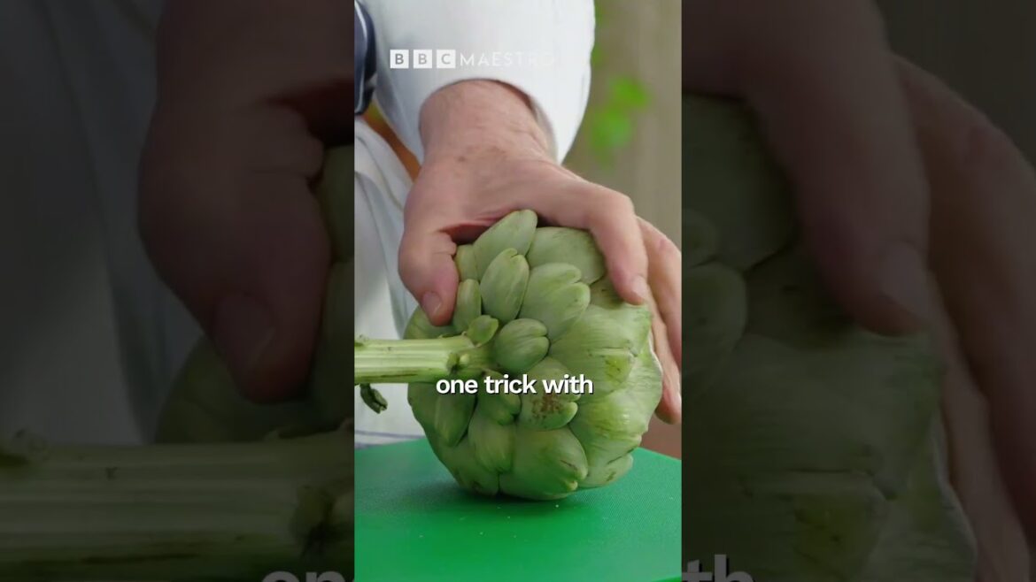 Pierre Koffman reveals the edible parts of artichoke #pierrekoffman #shorts Pierre Koffman reveals the edible parts of artichoke #pierrekoffman #shorts