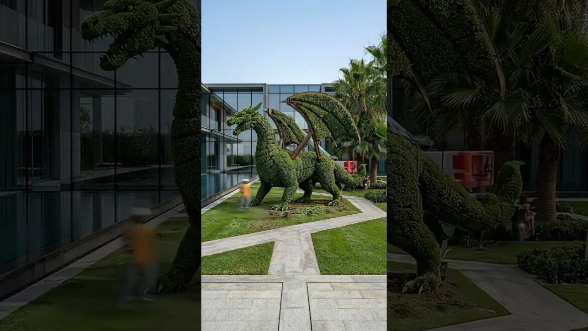 Building a GIANT Dragon Topiary in 30 Seconds! 🐉🤯 Building a GIANT Dragon Topiary in 30 Seconds! 🐉🤯