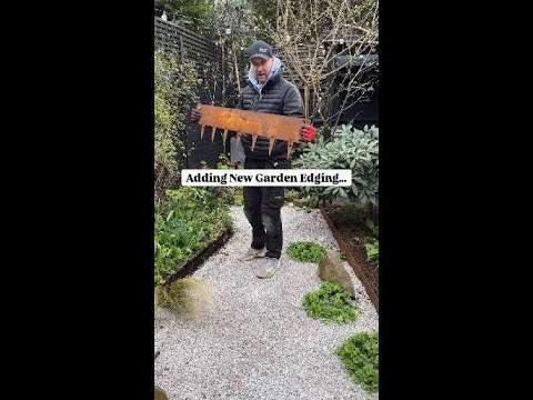 Easy Border Edging… ad From the ideal garden #garden#gardening#gardeningtips #shorts Easy Border Edging... ad From the ideal garden #garden#gardening#gardeningtips #shorts