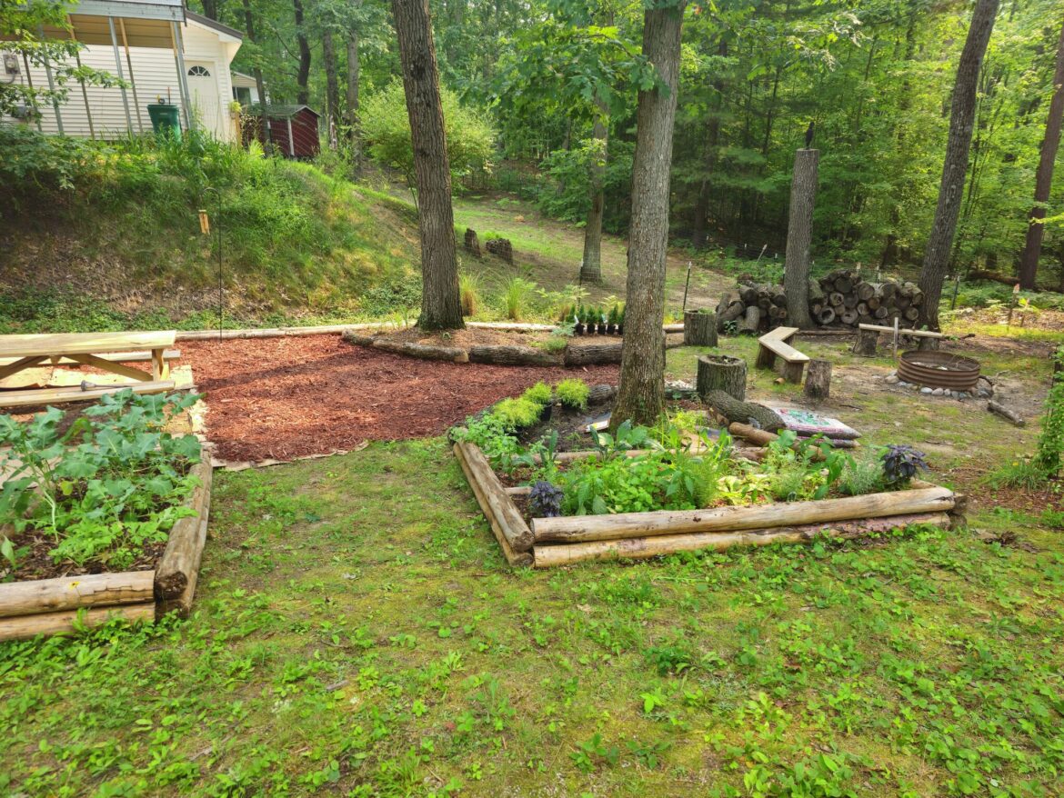 Here’s when Michigan gardeners should plant this May As Michigan warms toward summer, gardeners may want to wait until after the final spring frost—expected through mid to late May in many areas—before planting warm-weather crops. ere's when that can be expected.