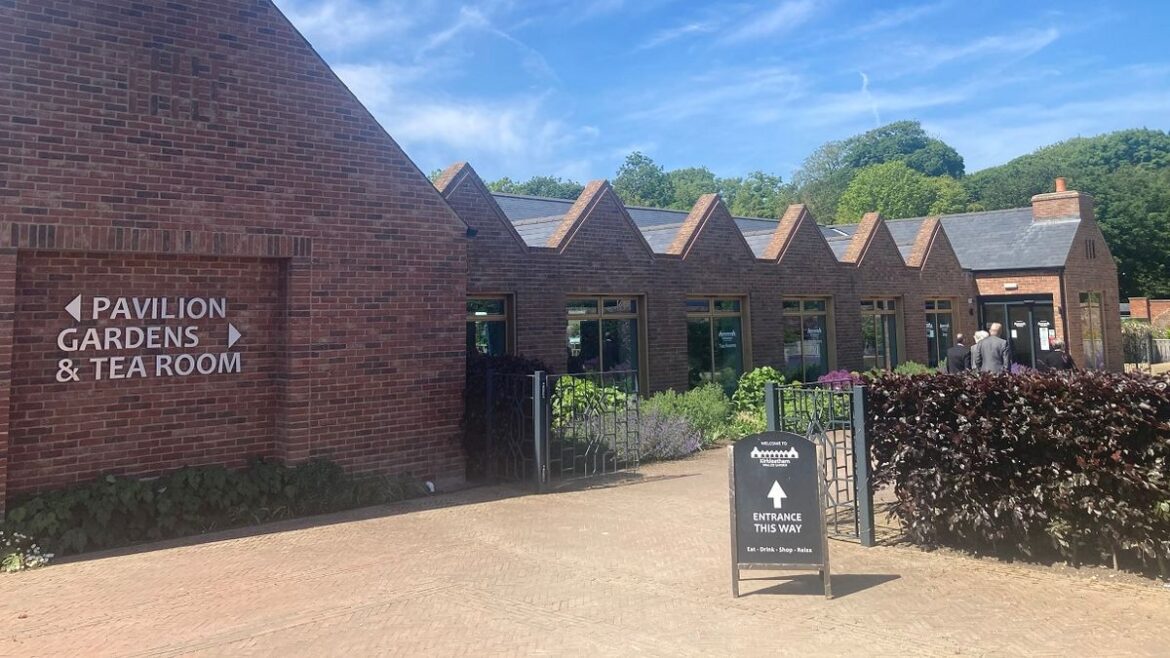 Council ‘can’t deliver’ wedding do’s at gardens venue where operator set to pull out Teesside Live