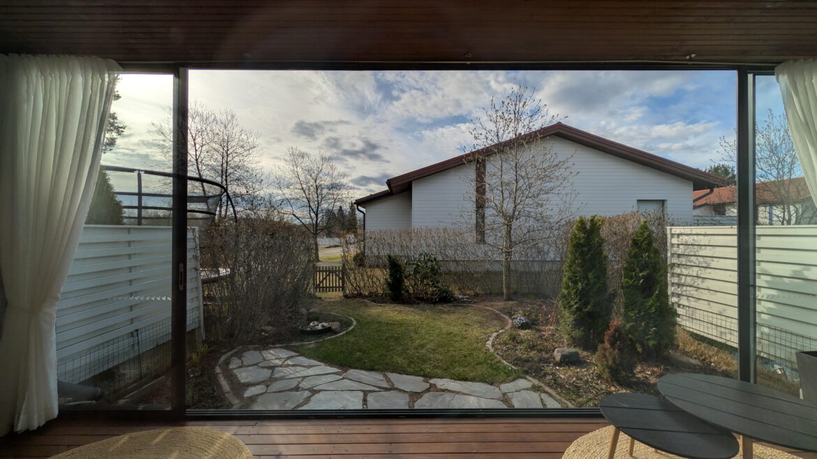 Why this looks "off"? Not the plants but stonework / edges