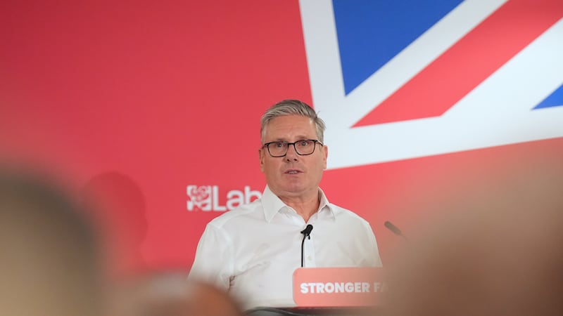 Government aides quit as scores of Labour MPs call for Starmer to resign