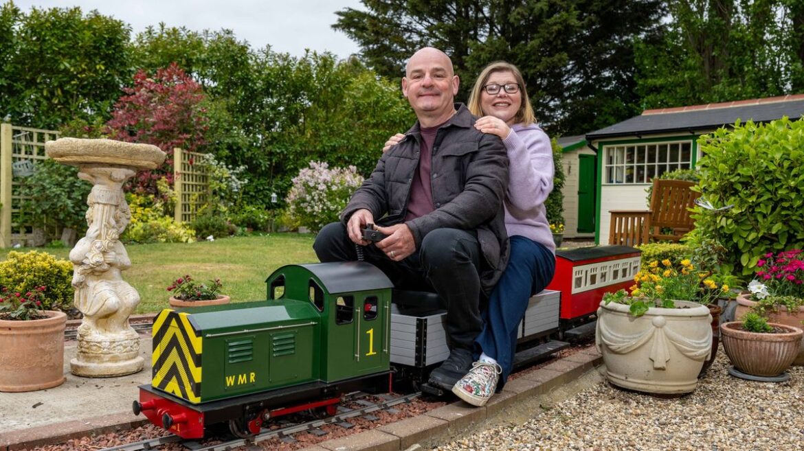 Essex couple build ‘magical’ railway in garden with tunnel and five engines Essex Live