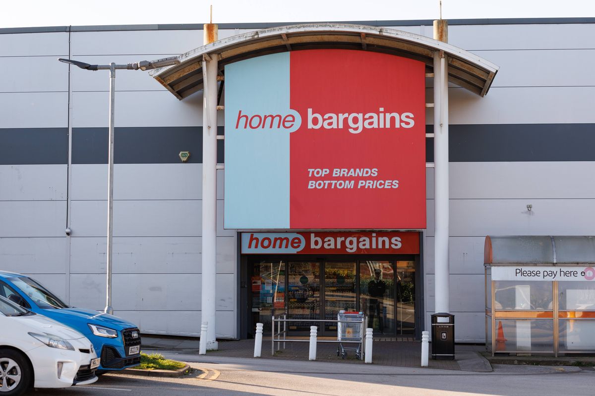 Home Bargains store front
