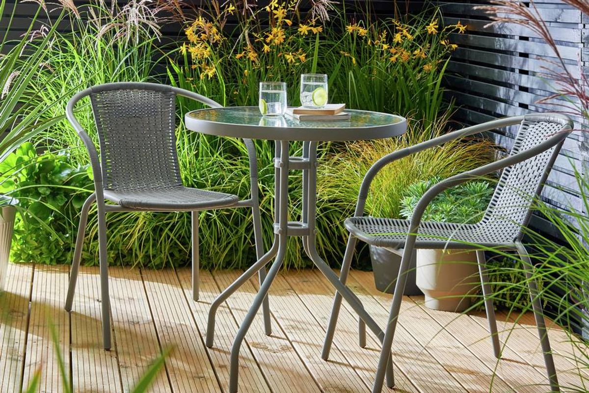 An image of a garden bistro set