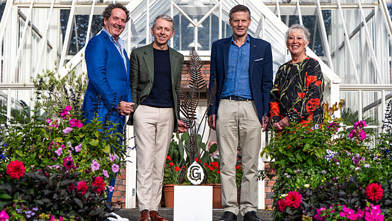 Greatest Gardens With Diarmuid Gavin And Carol Klein