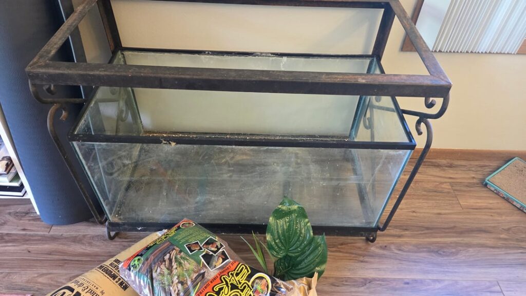 Need Help Finding Terrarium Lid