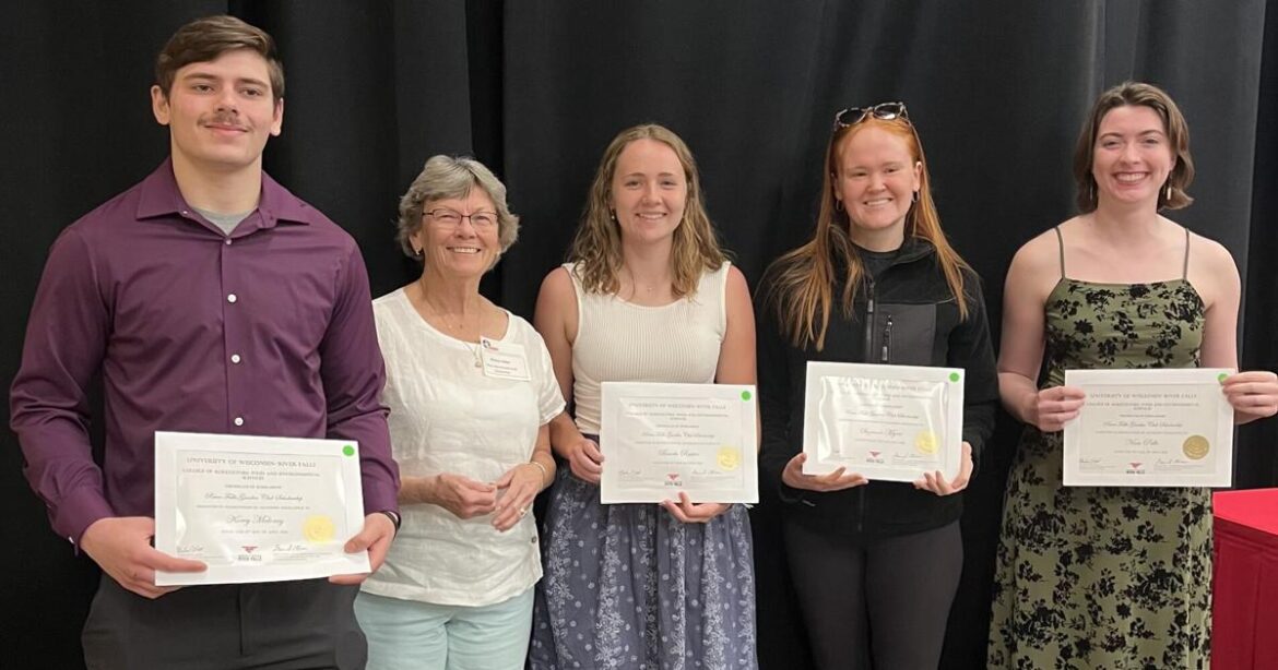 River Falls Garden Club gives scholarships | River Falls Garden Club gives scholarships |