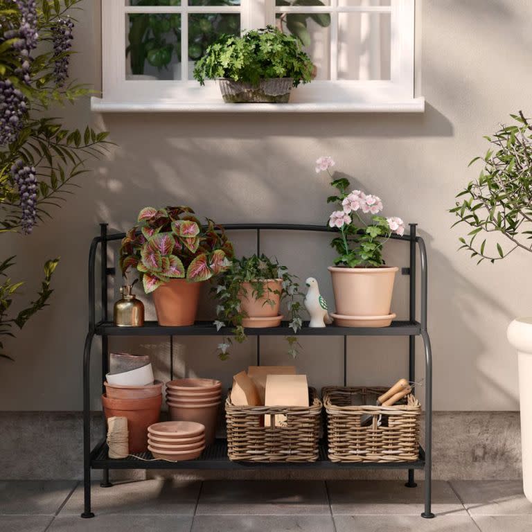 Läckö Shelf Unit