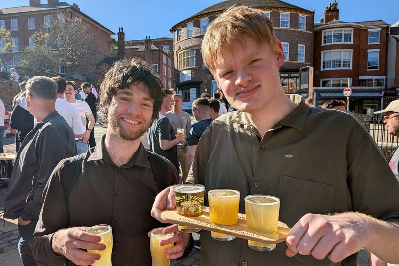‘I visited Nottingham pub with stunning beer garden overlooking Castle’ 'I visited Nottingham pub with stunning beer garden overlooking Castle'