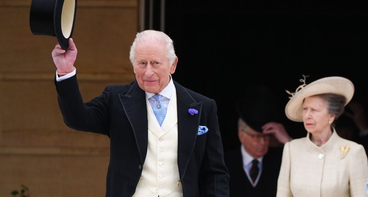 King Charles Meets a Surprising VIP Guest at Garden Party King Charles Meets a Surprising VIP Guest at Garden Party