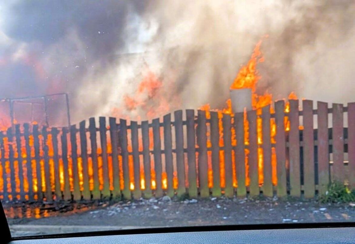 Fire services called out to incident in Thurso garden Fire services called out to incident in Thurso garden