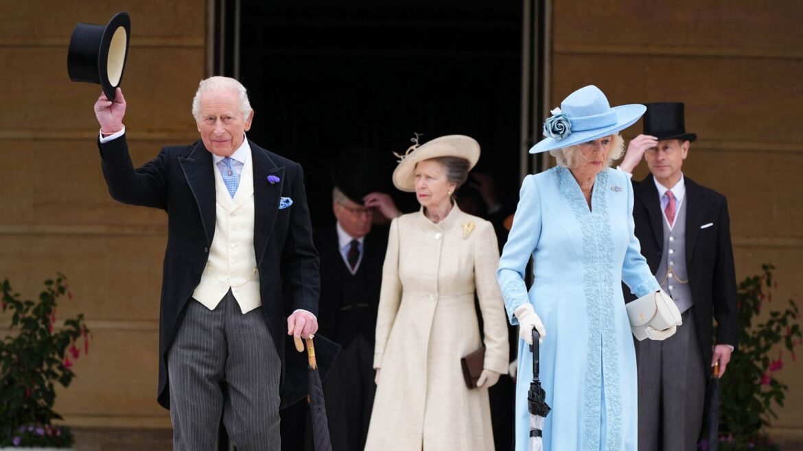 Royal Gardener Shares His Secret Tip For Royal Garden Parties buckingham palace garden party