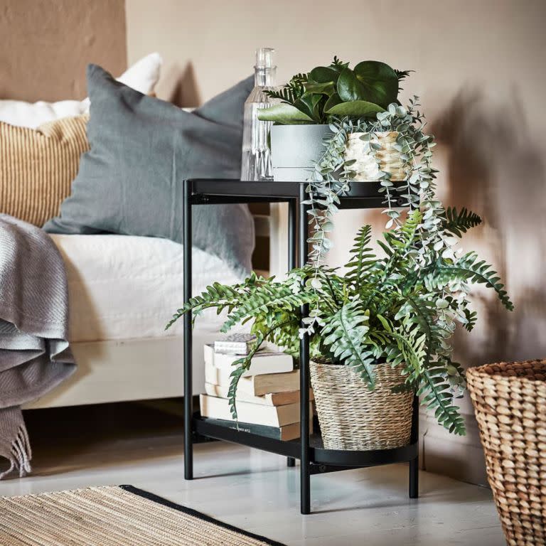 Olivblad Plant Stand