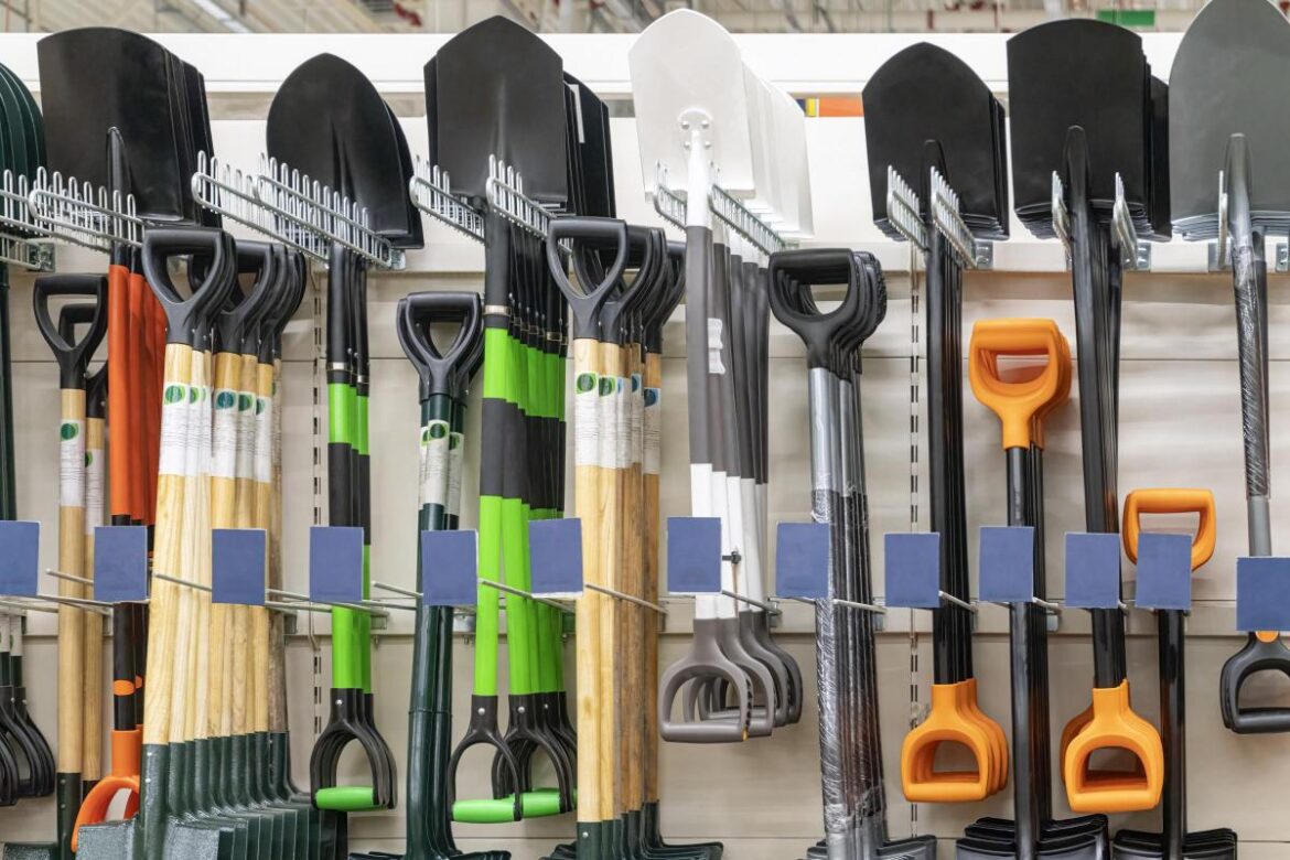 Scottish garden centre and pet store falls into administration Scottish garden centre and pet store falls into administration