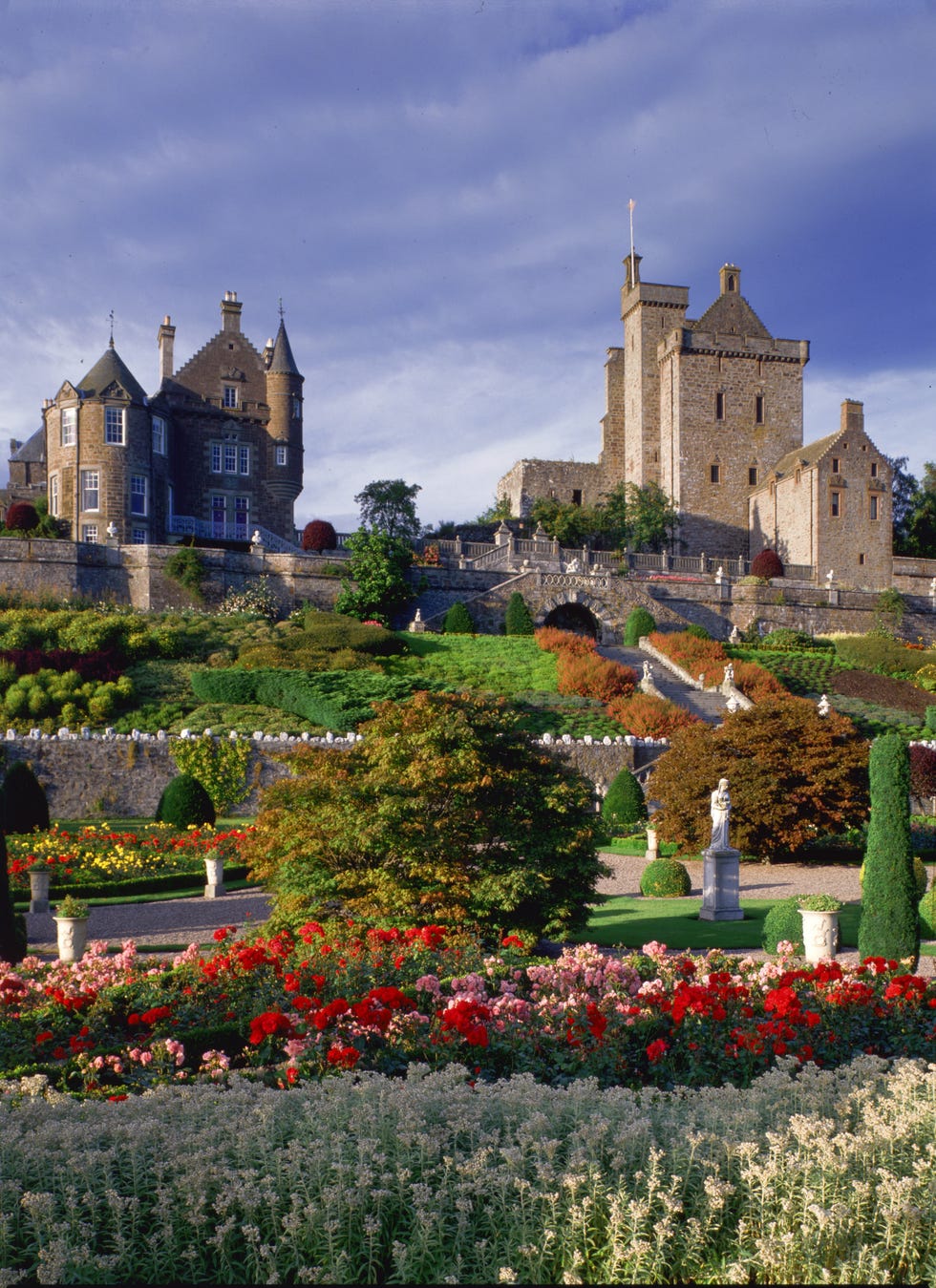 drummond castle and formal gardens, perthshire, scotland drummond castle and formal gardens, perthshire, scotland