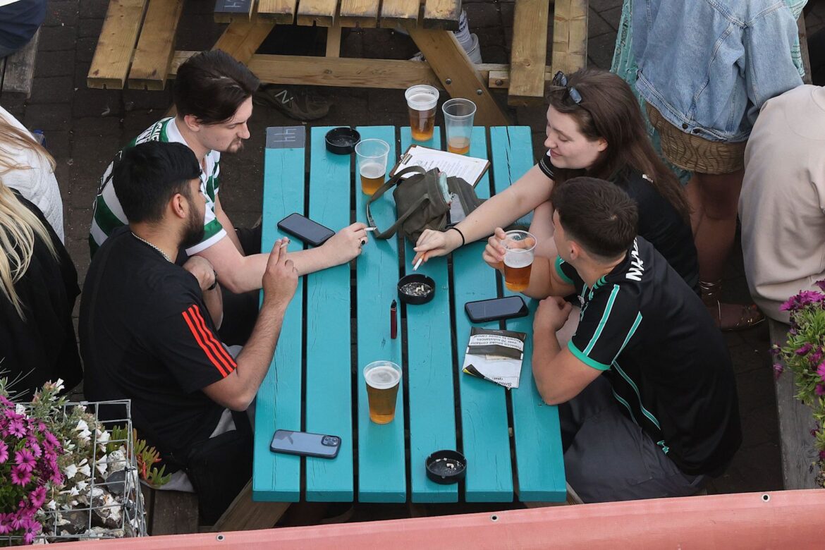 Almost two thirds of Britons would back smoke-free pub gardens – poll Almost two thirds of Britons would back smoke-free pub gardens – poll