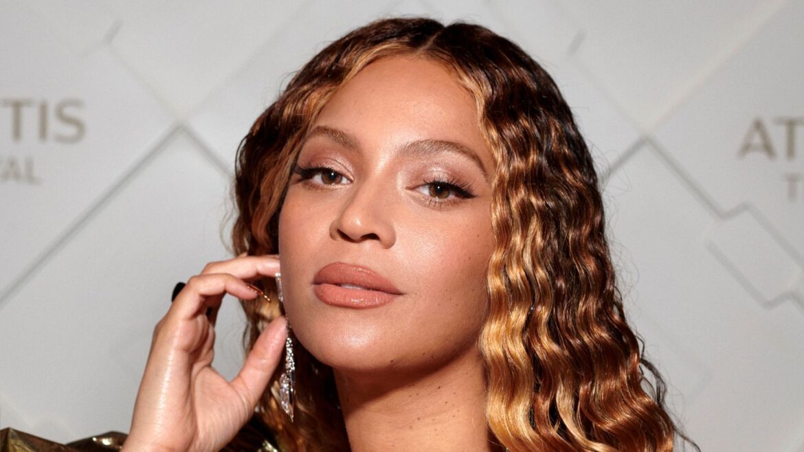Beyoncé’s Pool Is a Bold Structural Emotional Statement Beyoncé