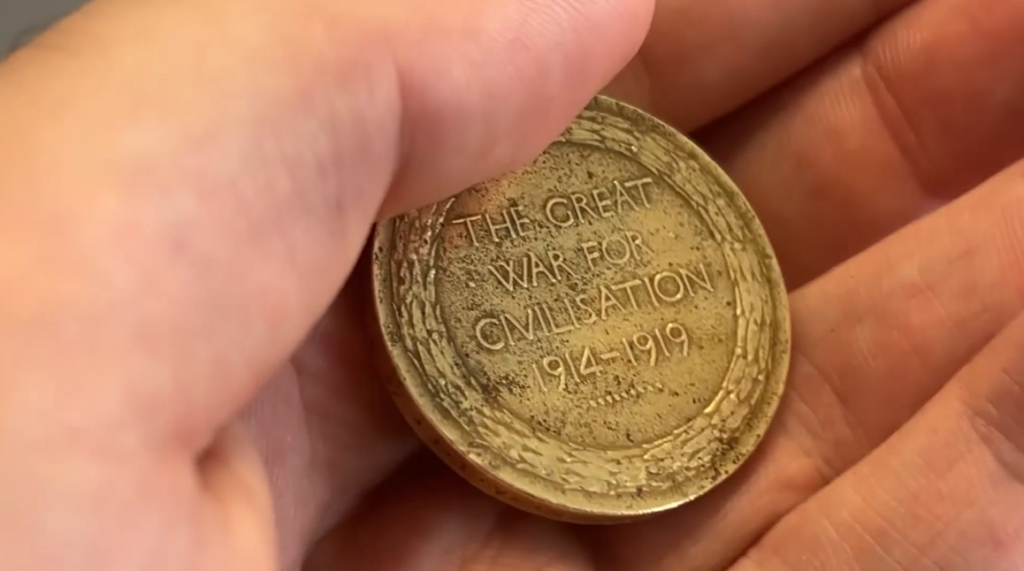 WWI medal found in Coffs Harbour garden bed – NBN News WWI medal found in Coffs Harbour garden bed – NBN News